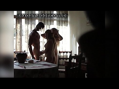 ❤️ Teman seks mengundang pria raksasa dan threesome bersamanya ❤️❌ Sex pada kami ️❤